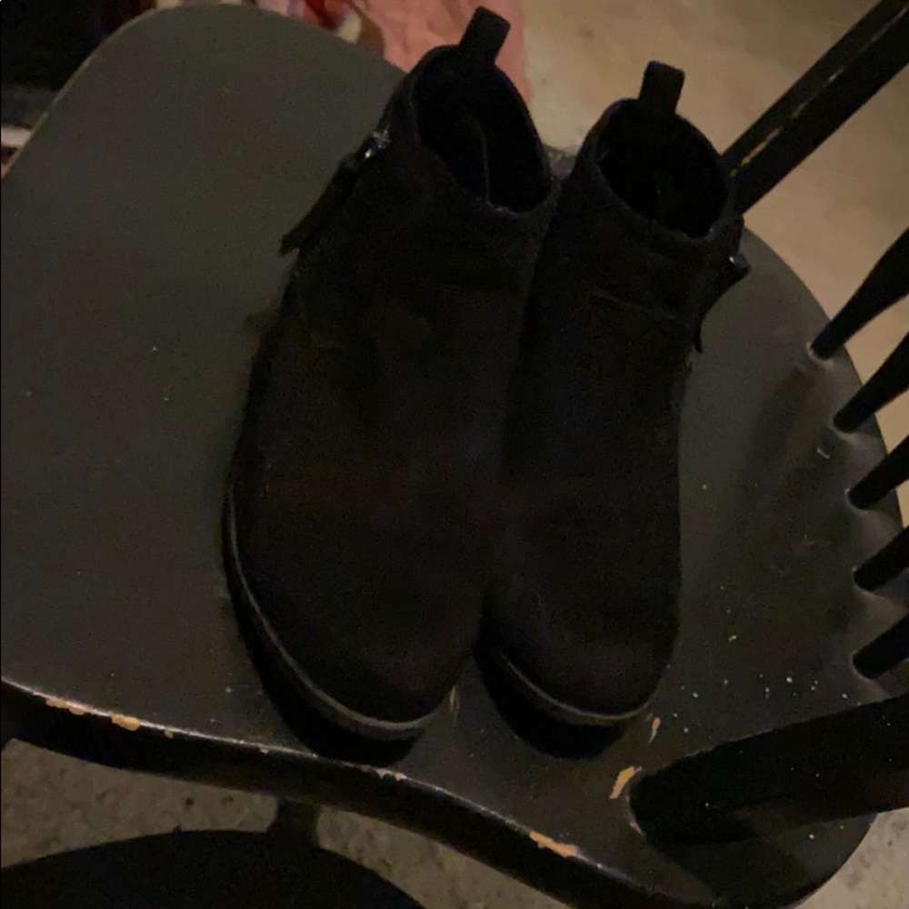 Arizona Jean Black booties